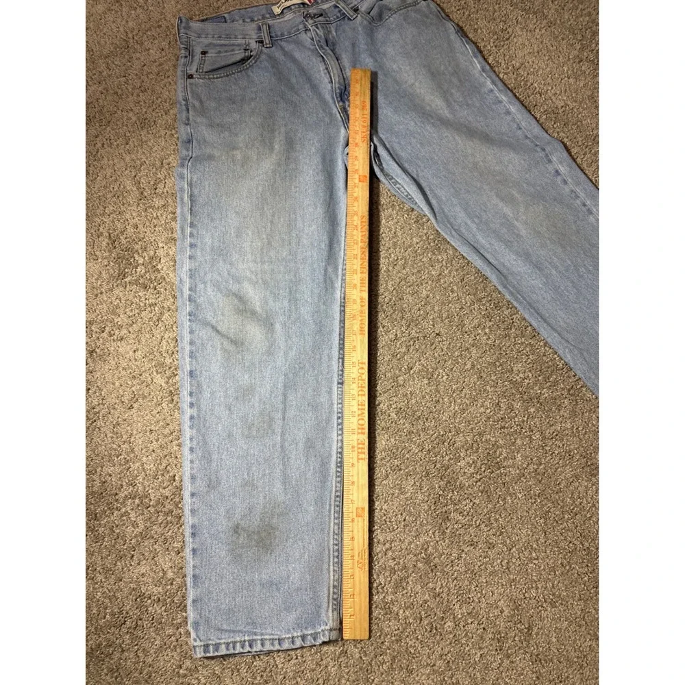 Levis levi 550